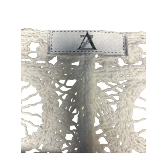 100% Cotton White Oversized Crochet Cardigan with Dolman Sleeves-NWOT - Picture 3 of 5